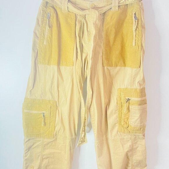 Abercrombie & Fitch Light Yellow Cargo Pants – Made in India - Size 31 - Picture 16 of 17